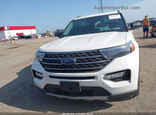 1FMSK7DH4PGA47461 2023 FORD EXPLORER White Vista interior trasera