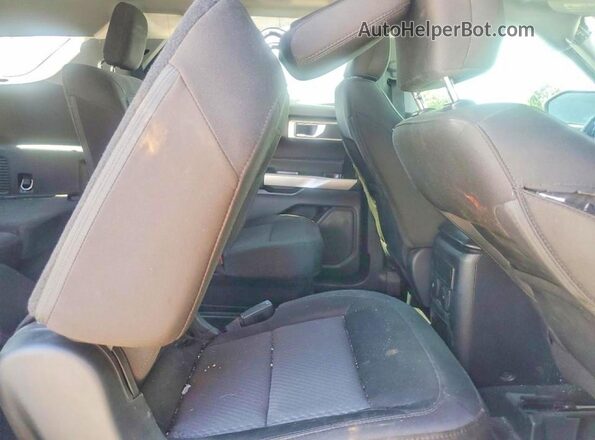1FMSK7DH4PGA98118 2023 FORD EXPLORER Серебряный Вид задней части салона