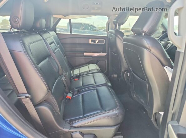 1FMSK7DH5LGC86558 2020 FORD EXPLORER Blue Rear interior view
