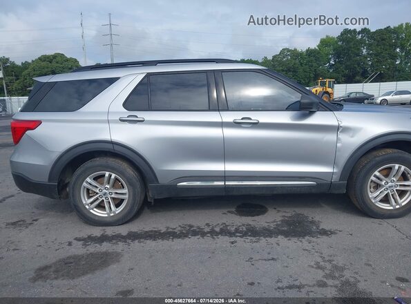 1FMSK7DH5LGC89508 2020 FORD EXPLORER Silver Rear interior view