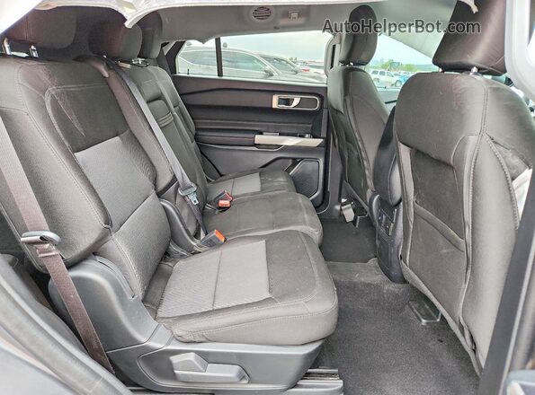 1FMSK7DH5RGA46810 2024 FORD EXPLORER Gray Widok wnętrza z tyłu
