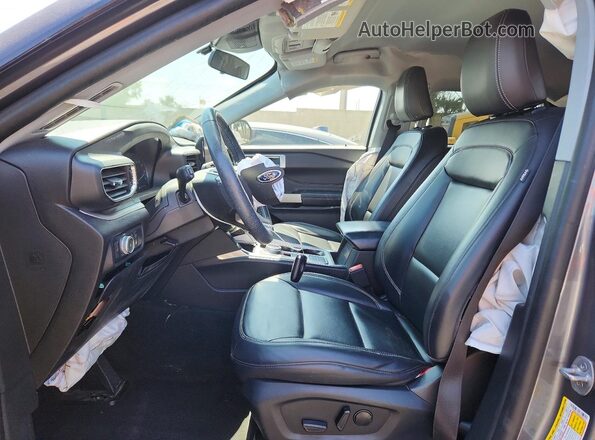 1FMSK7DH6NGA69135 2022 FORD EXPLORER Gray Вид салону спереду
