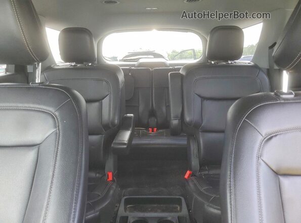 1FMSK7DH7LGC41041 2020 FORD EXPLORER Silver Вид задніх сидінь