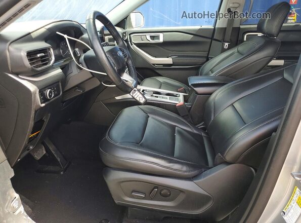 1FMSK7DH7RGA04543 2024 FORD EXPLORER Silver წინა სალონის ხედი