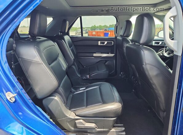 1FMSK7DH8NGA66205 2022 FORD EXPLORER Синий Вид задней части салона