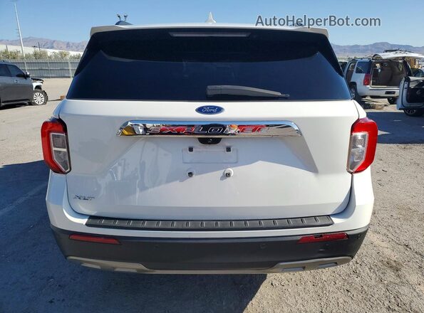 1FMSK7DH9NGC00591 2022 FORD EXPLORER Белый Вид сзади