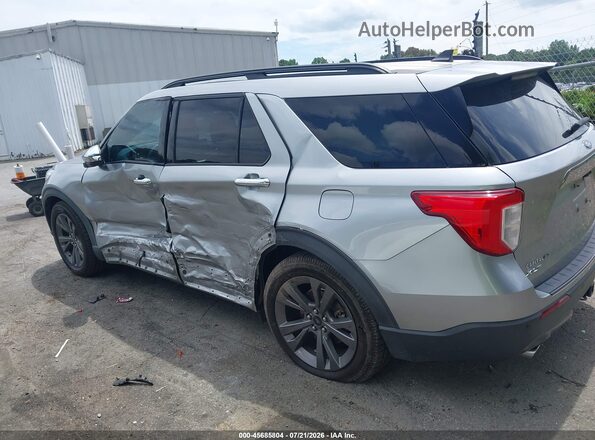 1FMSK7DHXMGA67340 2021 FORD EXPLORER Silver Widok wnętrza 360 stopni