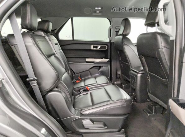 1FMSK7DHXPGA86913 2023 FORD EXPLORER Gray Vista interior trasera