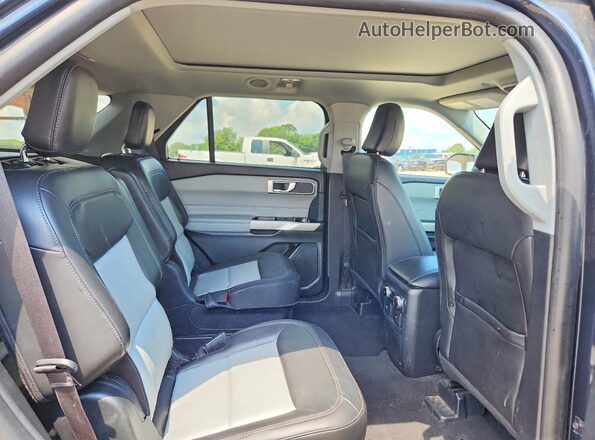 1FMSK7DHXRGA18632 2024 FORD EXPLORER Blue Սալոնի հետևի տեսք