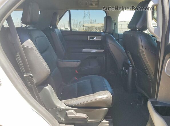 1FMSK7FH5MGA85502 2021 FORD EXPLORER White Սալոնի հետևի տեսք