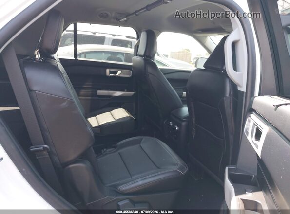 1FMSK7FH5MGB20751 2021 FORD EXPLORER White Widok naklejki z numerem VIN