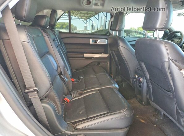 1FMSK7FH8MGA85025 2021 FORD EXPLORER Silver Vista de los asientos traseros