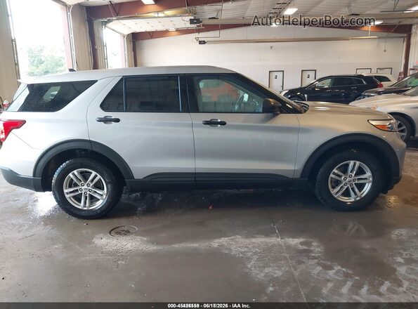 1FMSK8BB3NGA27784 2022 FORD EXPLORER Silver Սալոնի հետևի տեսք