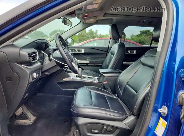 1FMSK8DH0MGA22946 2021 FORD EXPLORER Blue წინა სალონის ხედი