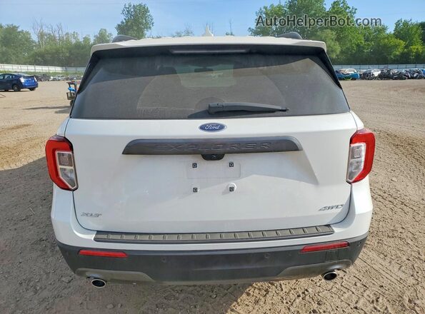 1FMSK8DH0RGA75881 2024 FORD EXPLORER White Вид ззаду
