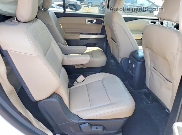 1FMSK8DH1MGA36662 2021 FORD EXPLORER White Rear interior view