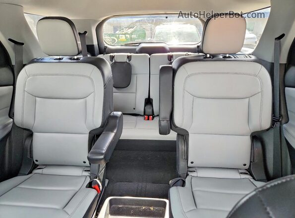 1FMSK8DH1MGB13370 2021 FORD EXPLORER Silver Vista de los asientos traseros