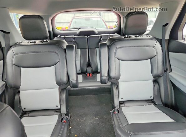1FMSK8DH1NGC02258 2022 FORD EXPLORER Black Հետևի նստատեղերի տեսք