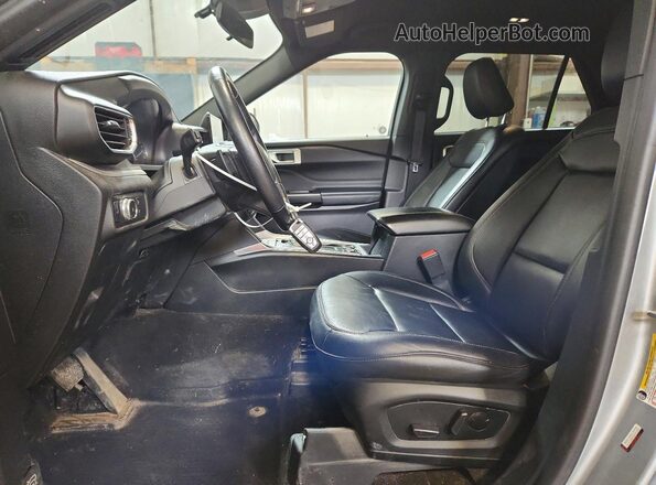 1FMSK8DH2LGB69347 2020 FORD EXPLORER Silver Front interior view
