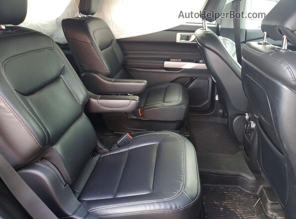 1FMSK8DH2LGC78522 2020 FORD EXPLORER Black Widok wnętrza z tyłu