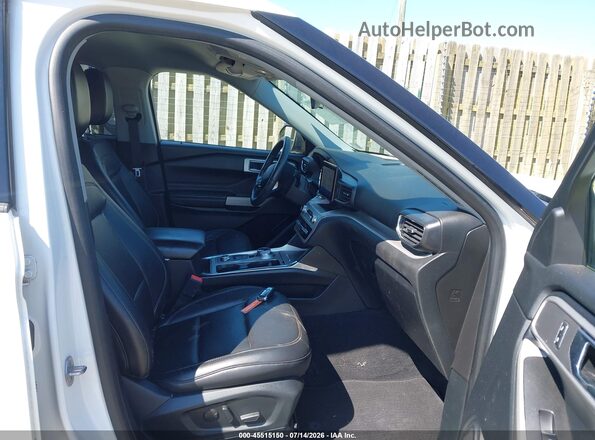 1FMSK8DH2MGA49209 2021 FORD EXPLORER White Widok wnętrza z przodu