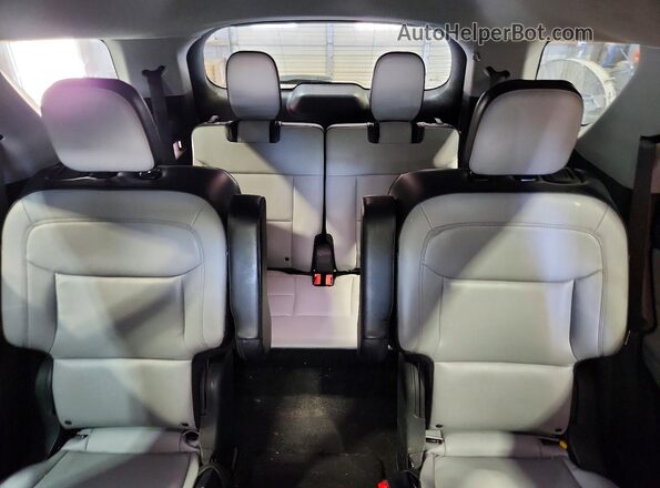 1FMSK8DH2MGB98526 2021 FORD EXPLORER Gray Вид задніх сидінь