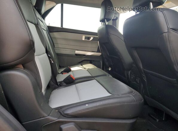 1FMSK8DH2NGB97698 2022 FORD EXPLORER Gray Սալոնի հետևի տեսք