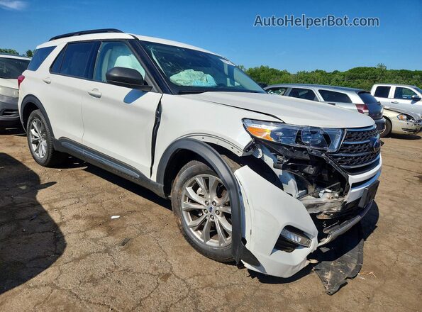 1FMSK8DH4MGC48262 2021 FORD EXPLORER White Przód prawy