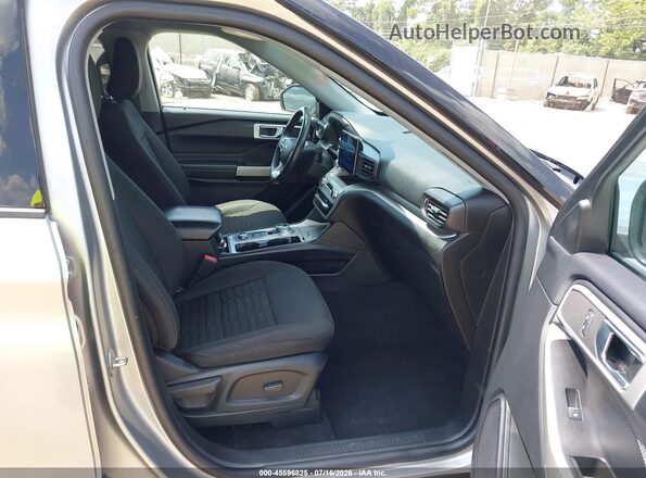 1FMSK8DH5MGC48982 2021 FORD EXPLORER Silver წინა სალონის ხედი
