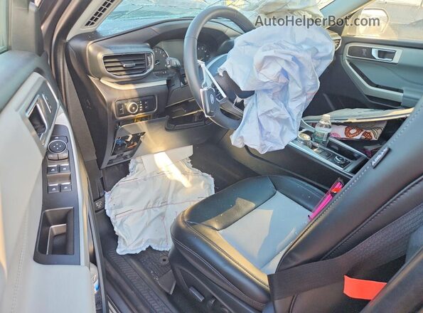 1FMSK8DH5RGA34310 2024 FORD EXPLORER Серый Вид панели приборов
