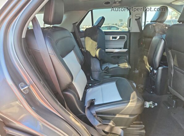 1FMSK8DH5RGA34310 2024 FORD EXPLORER Серый Вид задней части салона