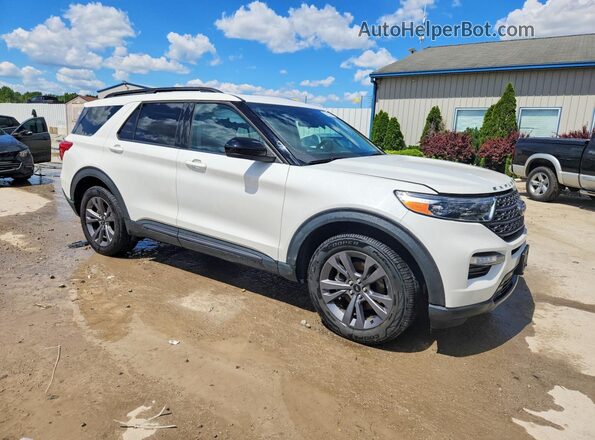 1FMSK8DH6NGA76995 2022 FORD EXPLORER White Delantero derecho
