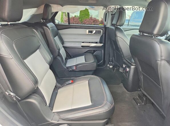 1FMSK8DH6NGA76995 2022 FORD EXPLORER White Vista interior trasera