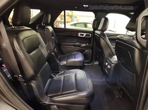 1FMSK8DH7LGA60916 2020 FORD EXPLORER Gray Widok wnętrza z tyłu