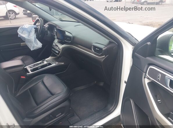 1FMSK8DH7NGA04414 2022 FORD EXPLORER White Widok wnętrza z przodu