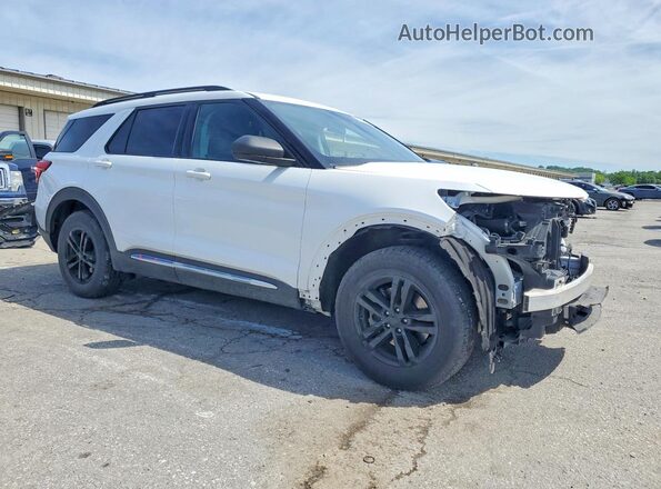 1FMSK8DH7NGA26610 2022 FORD EXPLORER White Delantero derecho