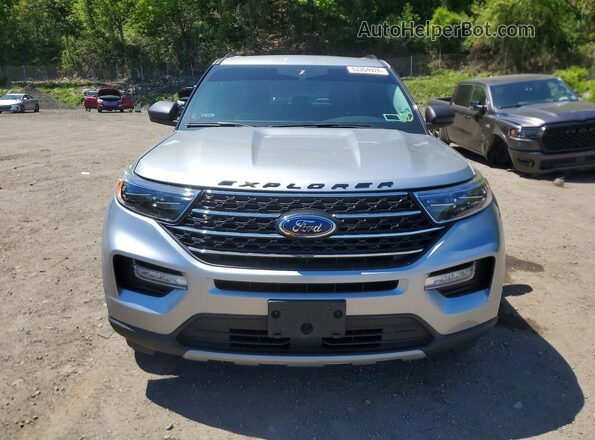 1FMSK8DH7NGA47067 2022 FORD EXPLORER Silver Դիմացի տեսք