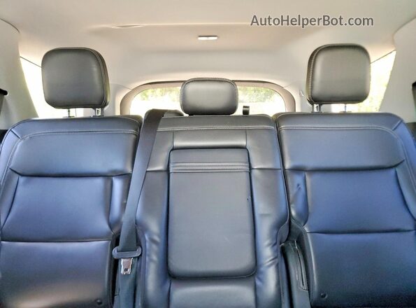 1FMSK8DH7NGA47067 2022 FORD EXPLORER Silver Հետևի նստատեղերի տեսք
