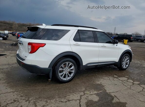 1FMSK8DH7NGA67299 2022 FORD EXPLORER Белый Задняя правая четверть
