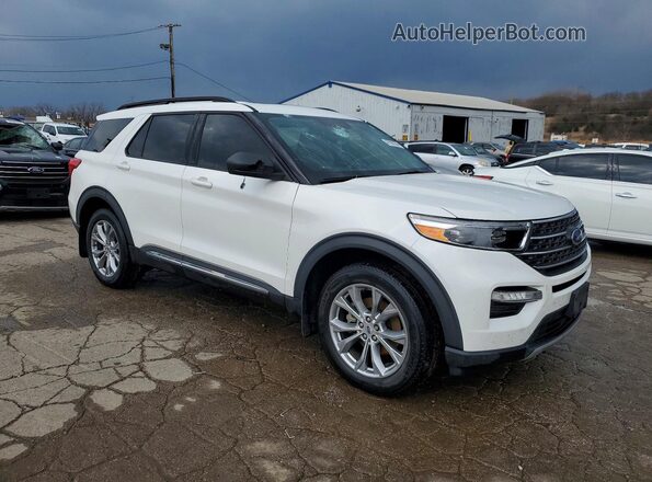 1FMSK8DH7NGA67299 2022 FORD EXPLORER Белый Передняя правая четверть