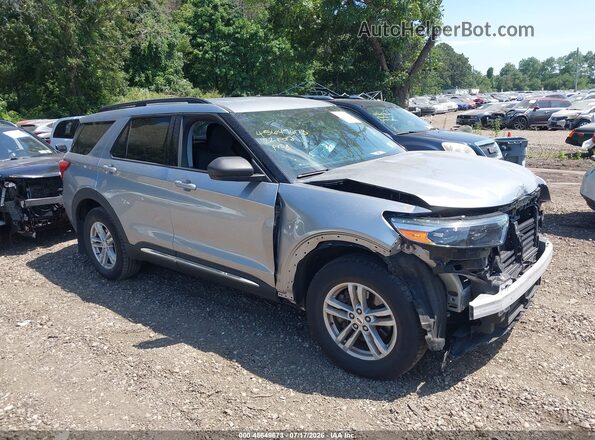 1FMSK8DH7NGC10414 2022 FORD EXPLORER Gray Widok wnętrza z tyłu