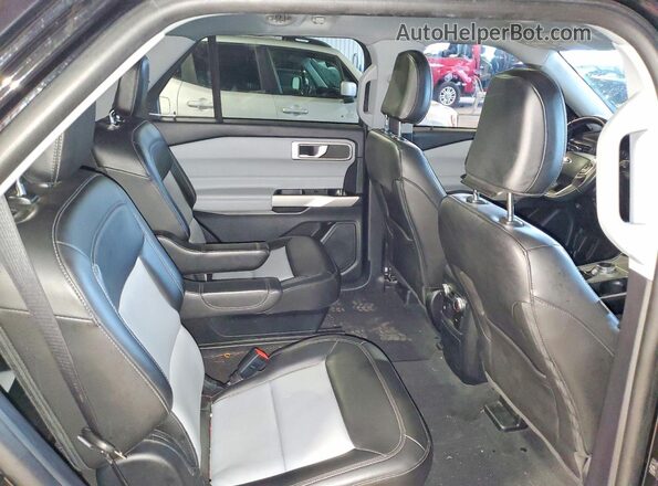 1FMSK8DH9NGB09505 2022 FORD EXPLORER Black Widok wnętrza z tyłu