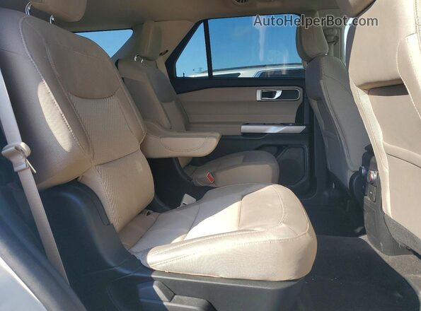 1FMSK8DH9NGC17803 2022 FORD EXPLORER White Vista interior trasera