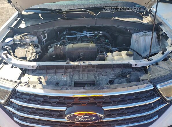 1FMSK8DH9NGC17803 2022 FORD EXPLORER White Vista del compartimento del motor