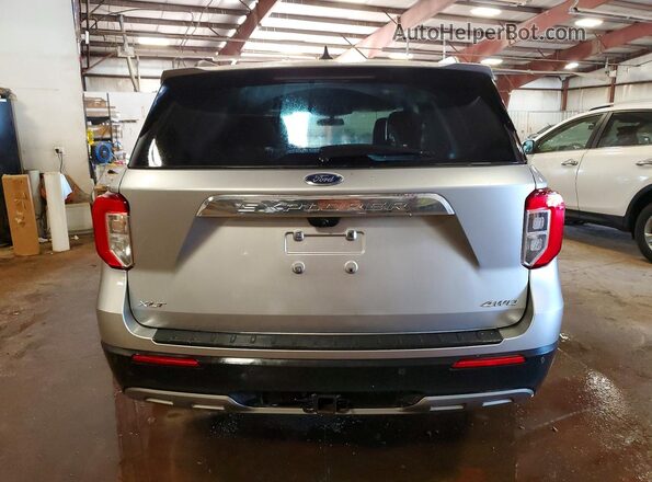 1FMSK8DHXMGB88245 2021 FORD EXPLORER Silver Вид ззаду