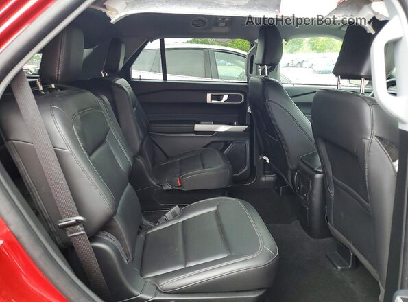 1FMSK8DHXRGA16448 2024 FORD EXPLORER Red Rear interior view