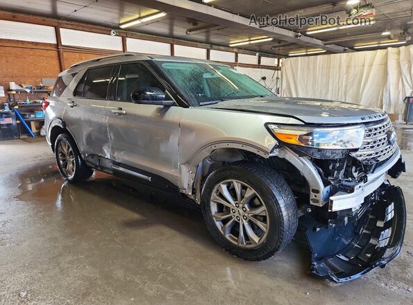 1FMSK8FH0NGB22821 2022 FORD EXPLORER Silver Front right