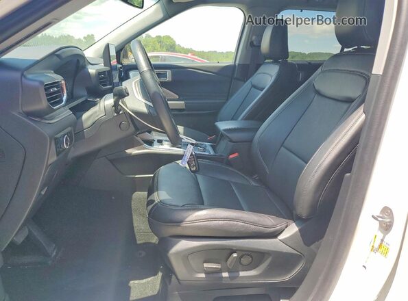 1FMSK8FH0RGA67888 2024 FORD EXPLORER White Вид салону спереду