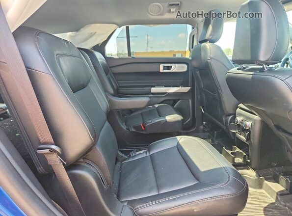 1FMSK8FH1NGC11183 2022 FORD EXPLORER Blue Vista interior trasera