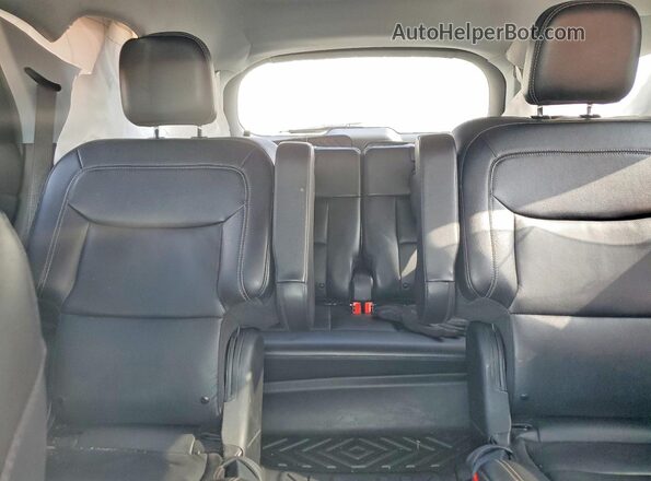 1FMSK8FH6NGB05831 2022 FORD EXPLORER Silver Widok tylnych siedzeń